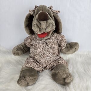 Vintage 1981 Ganz Bros Wrinkles Hound Dog 17" Brown Floral Shorts Blouse Bows